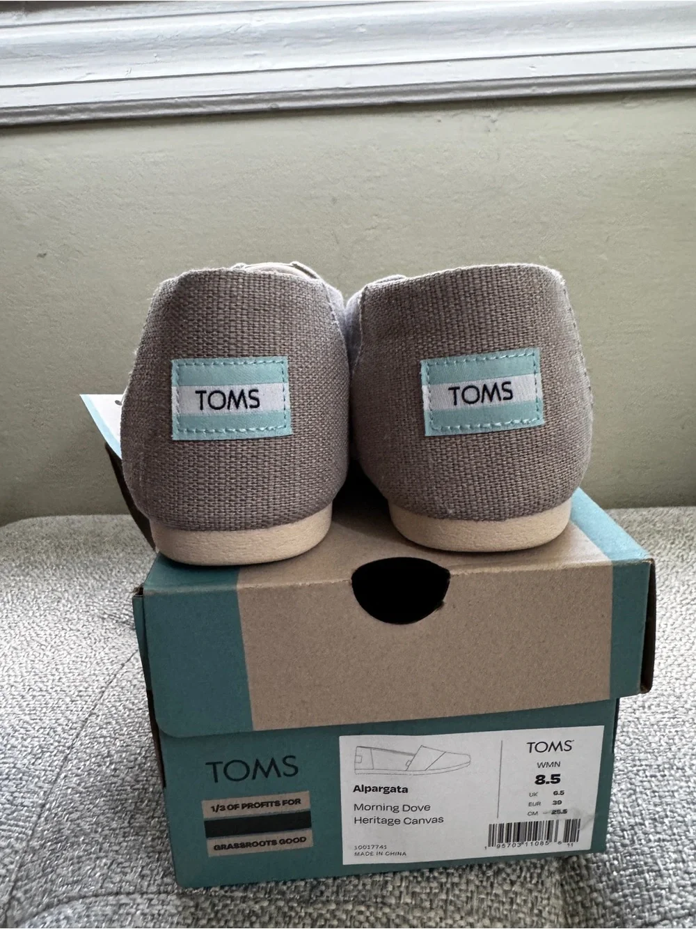 New Toms Women's Espadrilles in Gray Canvas